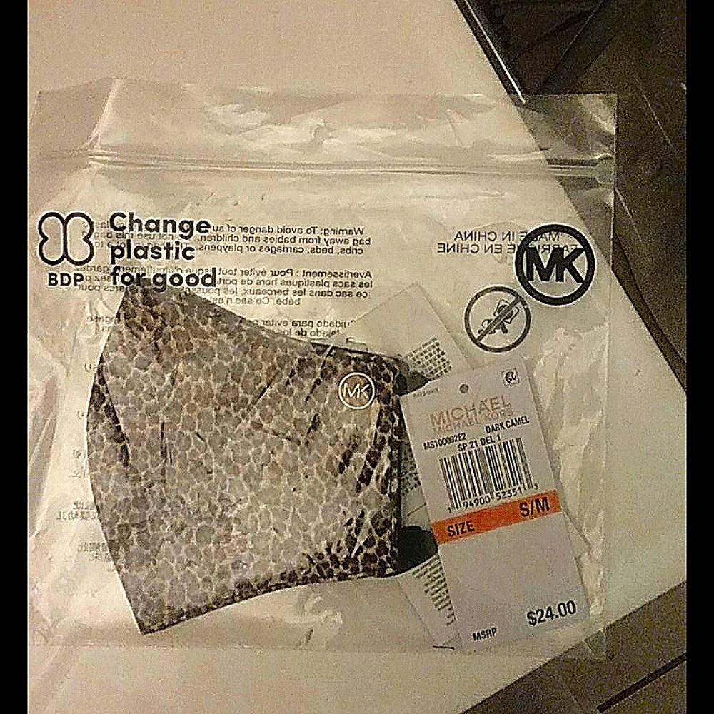MICHAELKORS LEOPARD PRINT MASK NO OFFERS!!$24 FLAT